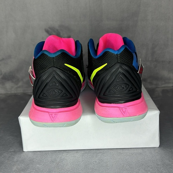 ๐ฅ๐ฅ๐ฅ Nike Kyrie 5 Just Do It (GS) Size: 8.5 Women 6.5Y๐ฅ๐ฅ๐ฅ - Picture 4 of 10